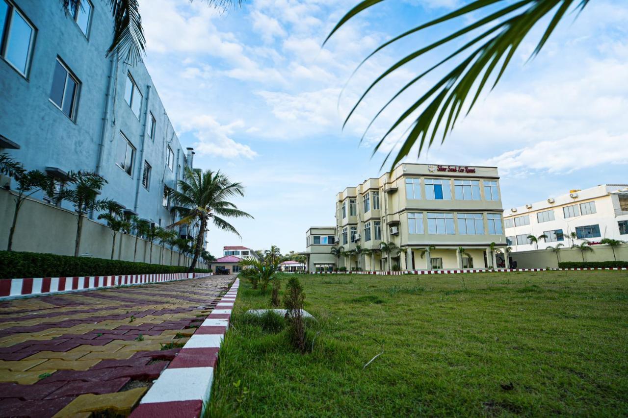 Silver Sand Eco Resort !! Beachfront !! With Biggest Pool And Huge Open Area !! Ideal For Weddings !! Couple Friendly !! Mandarmani Bagian luar foto