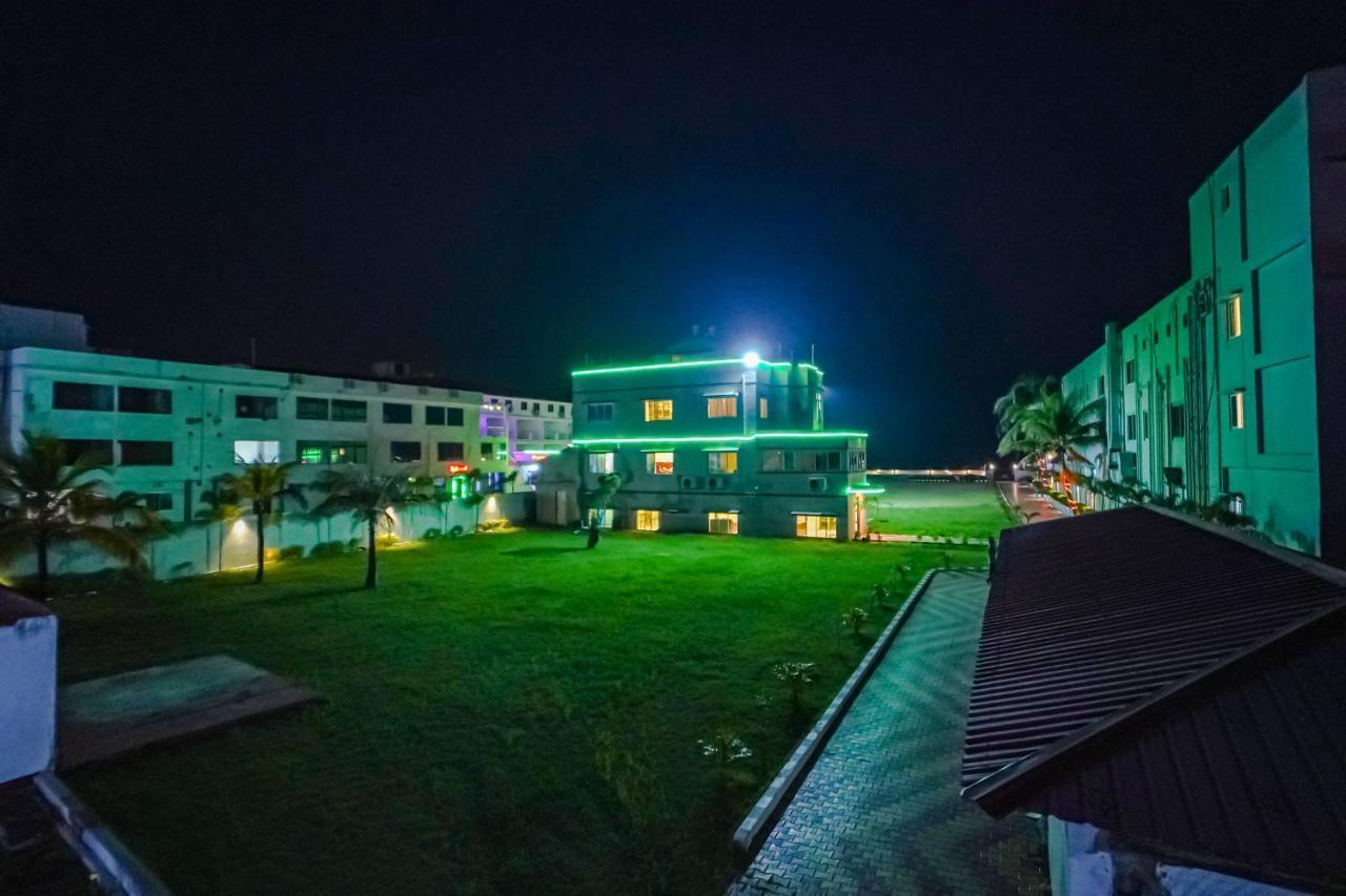 Silver Sand Eco Resort !! Beachfront !! With Biggest Pool And Huge Open Area !! Ideal For Weddings !! Couple Friendly !! Mandarmani Bagian luar foto