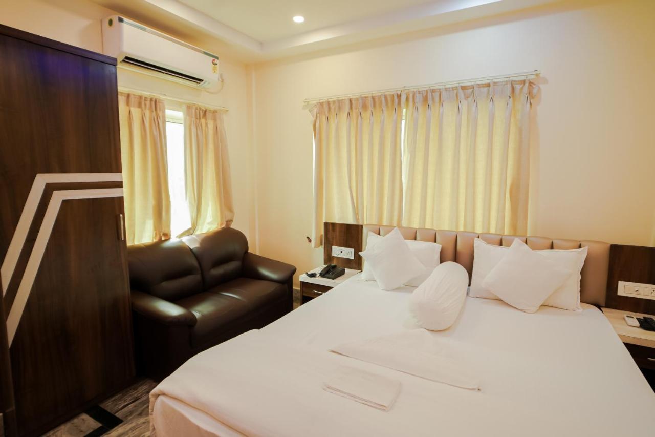 Silver Sand Eco Resort !! Beachfront !! With Biggest Pool And Huge Open Area !! Ideal For Weddings !! Couple Friendly !! Mandarmani Bagian luar foto