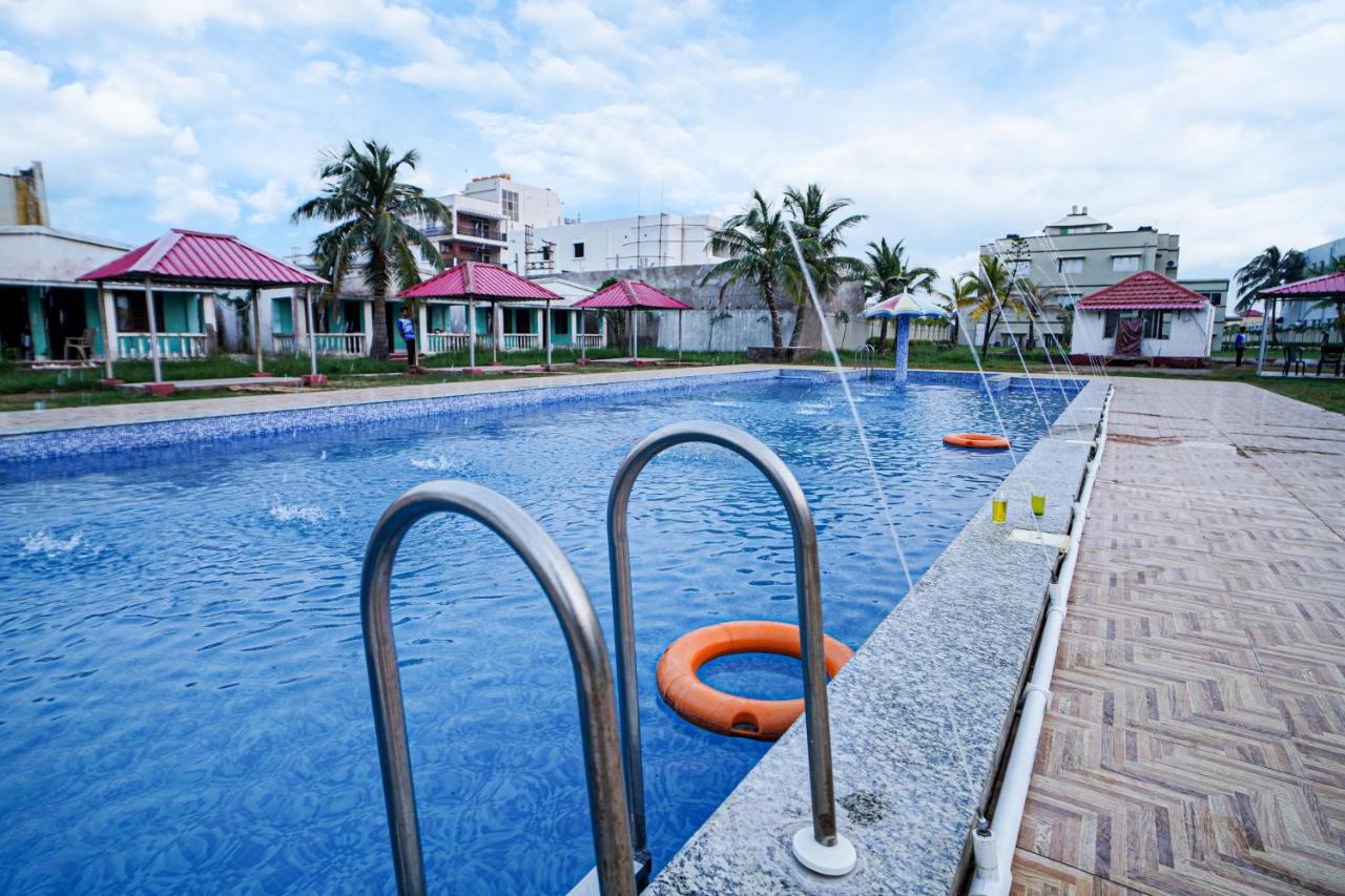 Silver Sand Eco Resort !! Beachfront !! With Biggest Pool And Huge Open Area !! Ideal For Weddings !! Couple Friendly !! Mandarmani Bagian luar foto