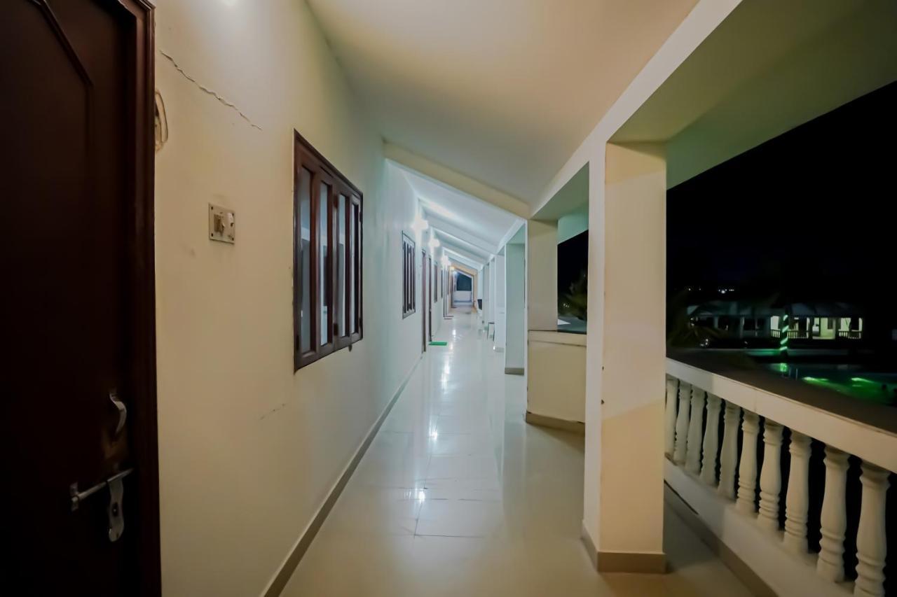 Silver Sand Eco Resort !! Beachfront !! With Biggest Pool And Huge Open Area !! Ideal For Weddings !! Couple Friendly !! Mandarmani Bagian luar foto