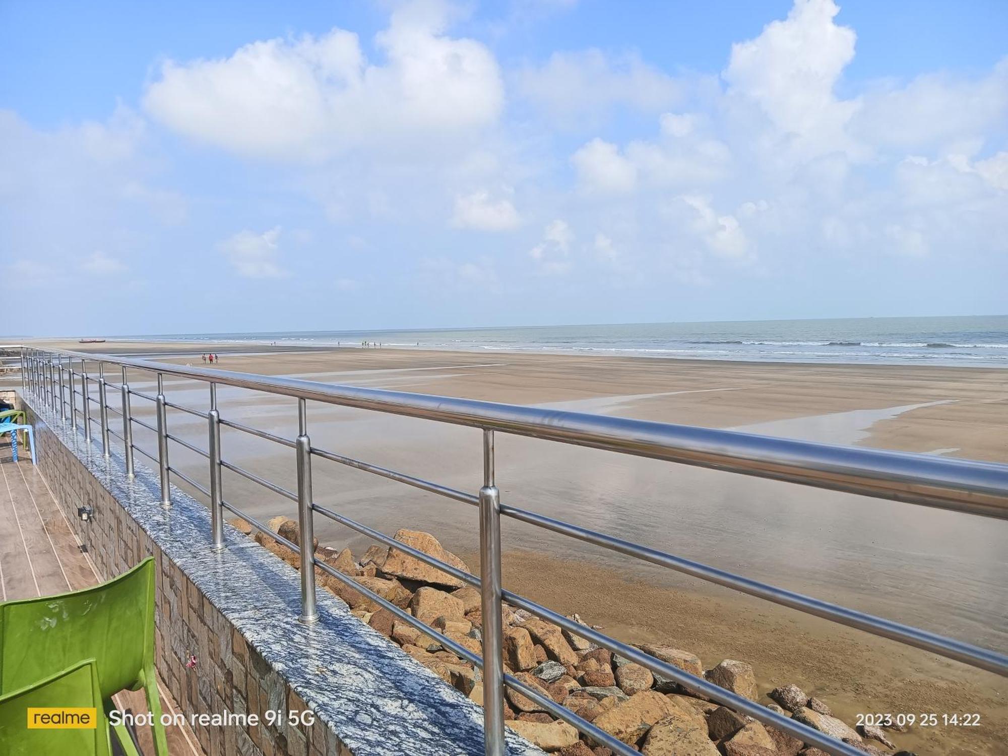 Silver Sand Eco Resort !! Beachfront !! With Biggest Pool And Huge Open Area !! Ideal For Weddings !! Couple Friendly !! Mandarmani Bagian luar foto