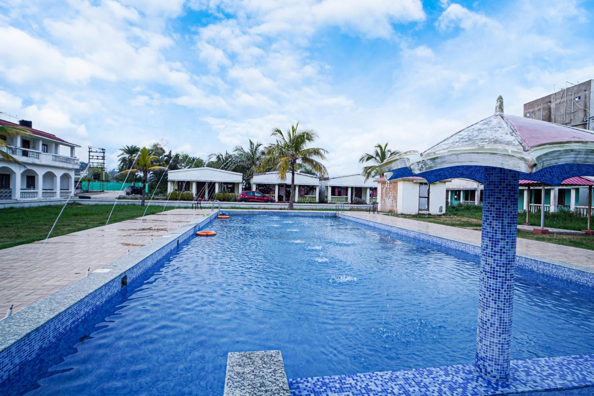 Silver Sand Eco Resort !! Beachfront !! With Biggest Pool And Huge Open Area !! Ideal For Weddings !! Couple Friendly !! Mandarmani Bagian luar foto