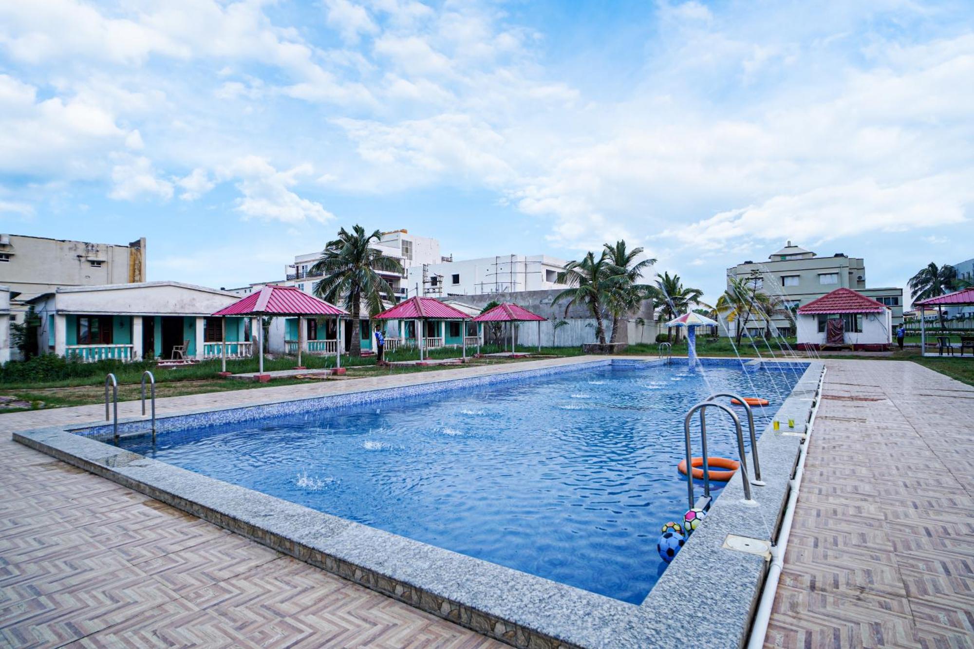 Silver Sand Eco Resort !! Beachfront !! With Biggest Pool And Huge Open Area !! Ideal For Weddings !! Couple Friendly !! Mandarmani Bagian luar foto