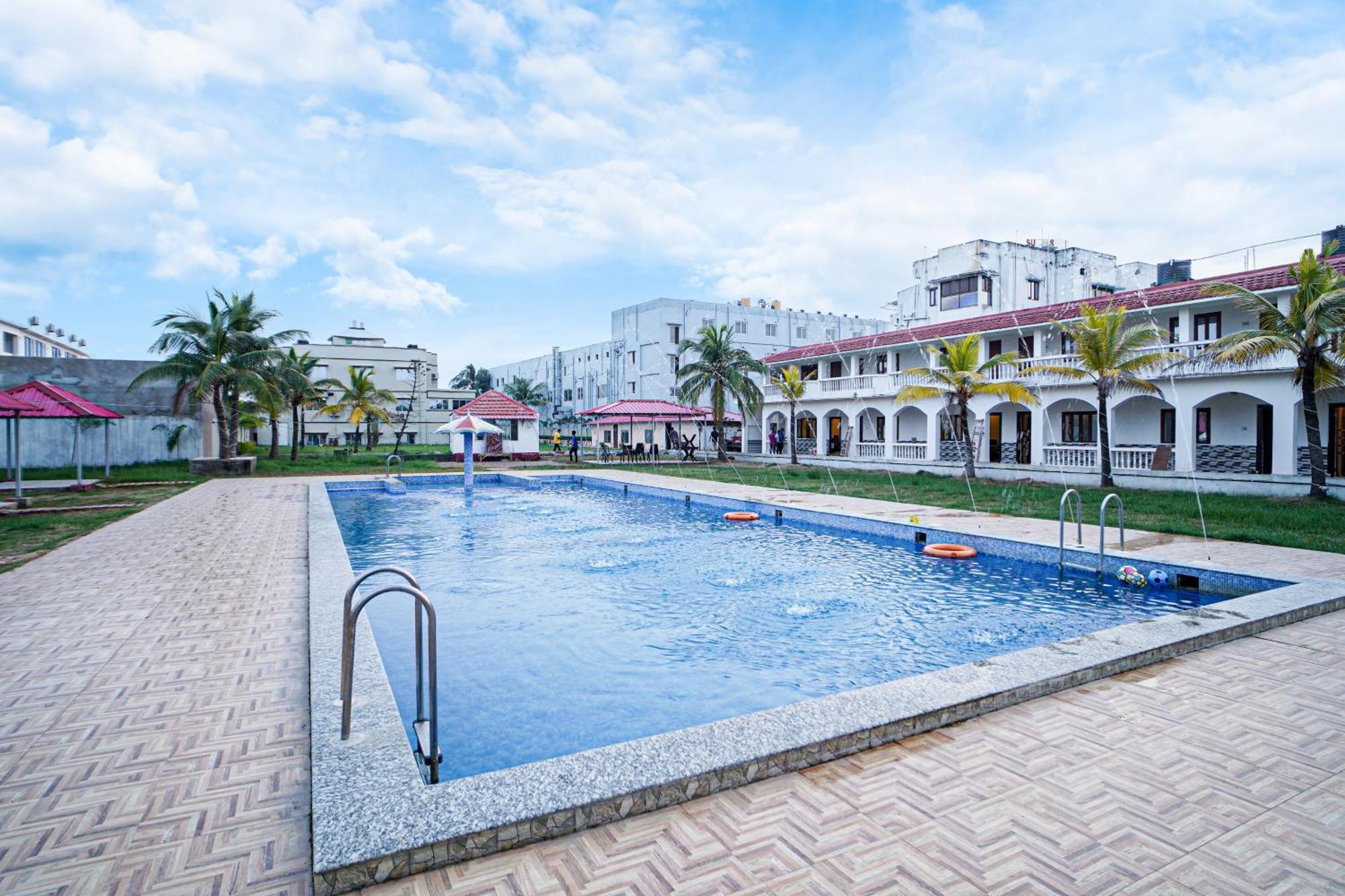 Silver Sand Eco Resort !! Beachfront !! With Biggest Pool And Huge Open Area !! Ideal For Weddings !! Couple Friendly !! Mandarmani Bagian luar foto